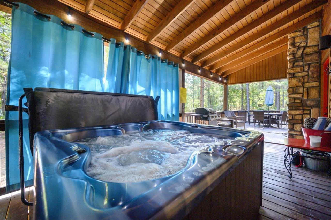 Shear Pleasure Villa Broken Bow Luaran gambar